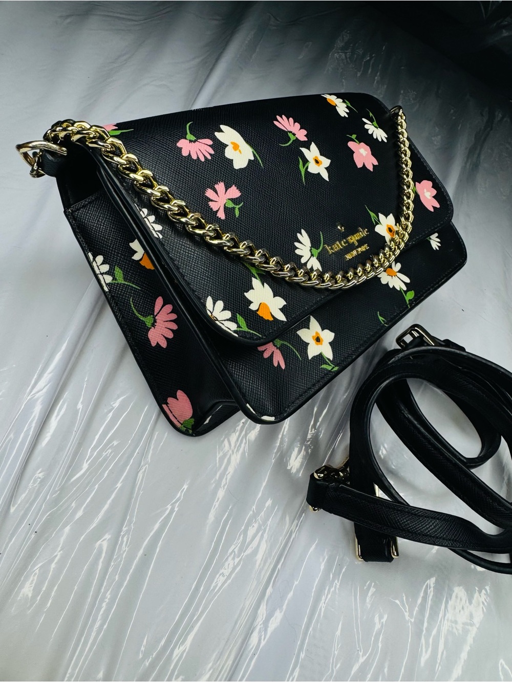 kate spade Carson Black Floral Chain Shoulder Bag